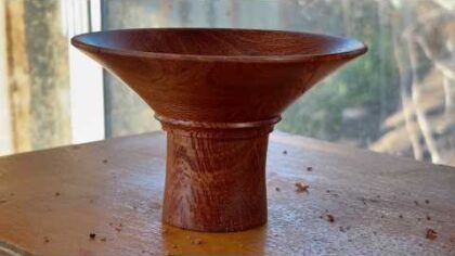 Richard Raffan turns tough and knotty banksia. — YouTube video thumbnail