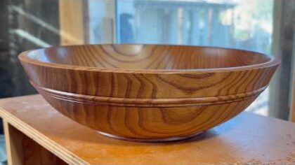 Richard Raffan completes a distorted twice-turned elm bowl — YouTube video thumbnail