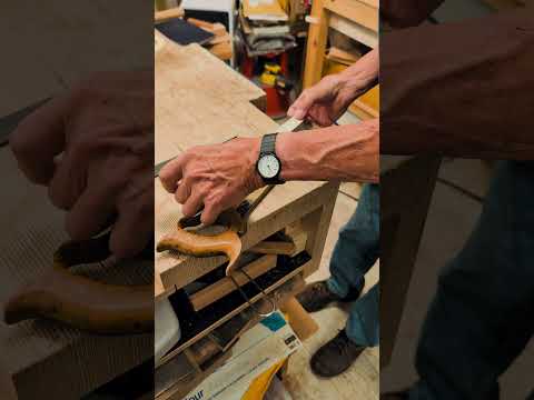 Saw setting made easy! #shorts #woodworking #tools — YouTube video thumbnail